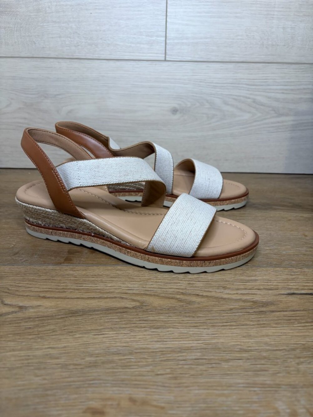 Easy Spirit Sabina Wedge Sandal 8M